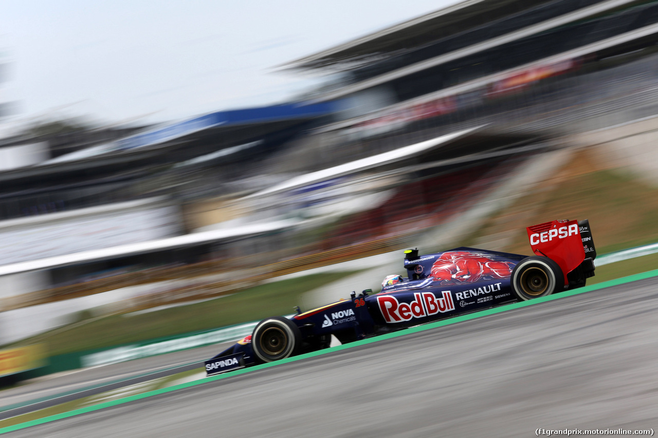 GP BRASILE, 07.11.2014 - Prove Libere 1, Daniil Kvyat (RUS) Scuderia Toro Rosso STR9