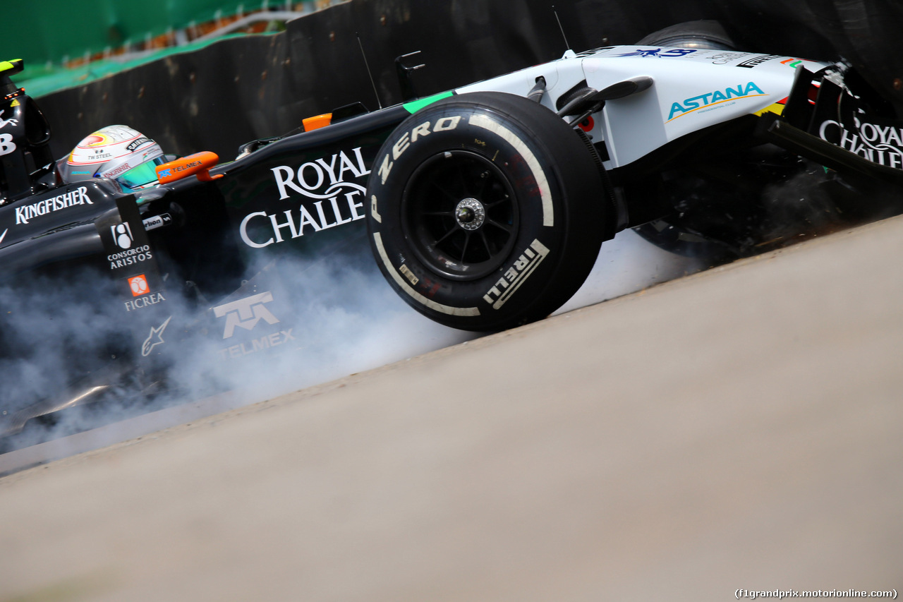 GP BRASILE, 07.11.2014 - Prove Libere 1, Crash, Daniel Juncadella (ESP) Sahara Force India F1 VJM07 Test e Reserve Driver