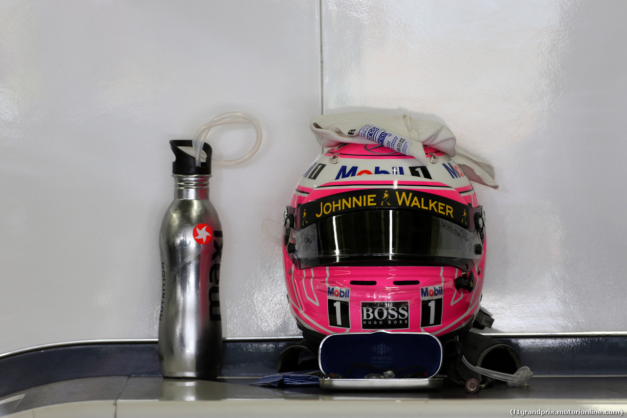 GP BRASILE, 07.11.2014 - Prove Libere 2, The helmet of Jenson Button (GBR) McLaren Mercedes MP4-29