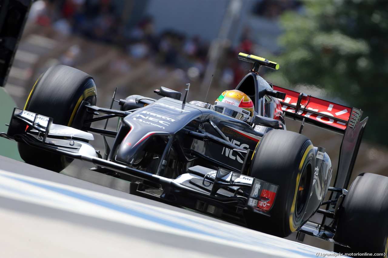 GP BRASILE, 07.11.2014 - Prove Libere 2, Esteban Gutierrez (MEX), Sauber F1 Team C33