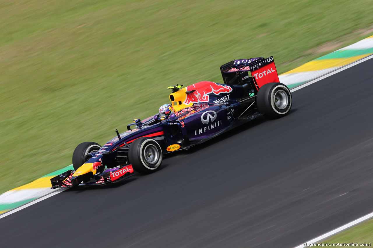 GP BRASILE, 07.11.2014 - Prove Libere 2, Daniel Ricciardo (AUS) Red Bull Racing RB10
