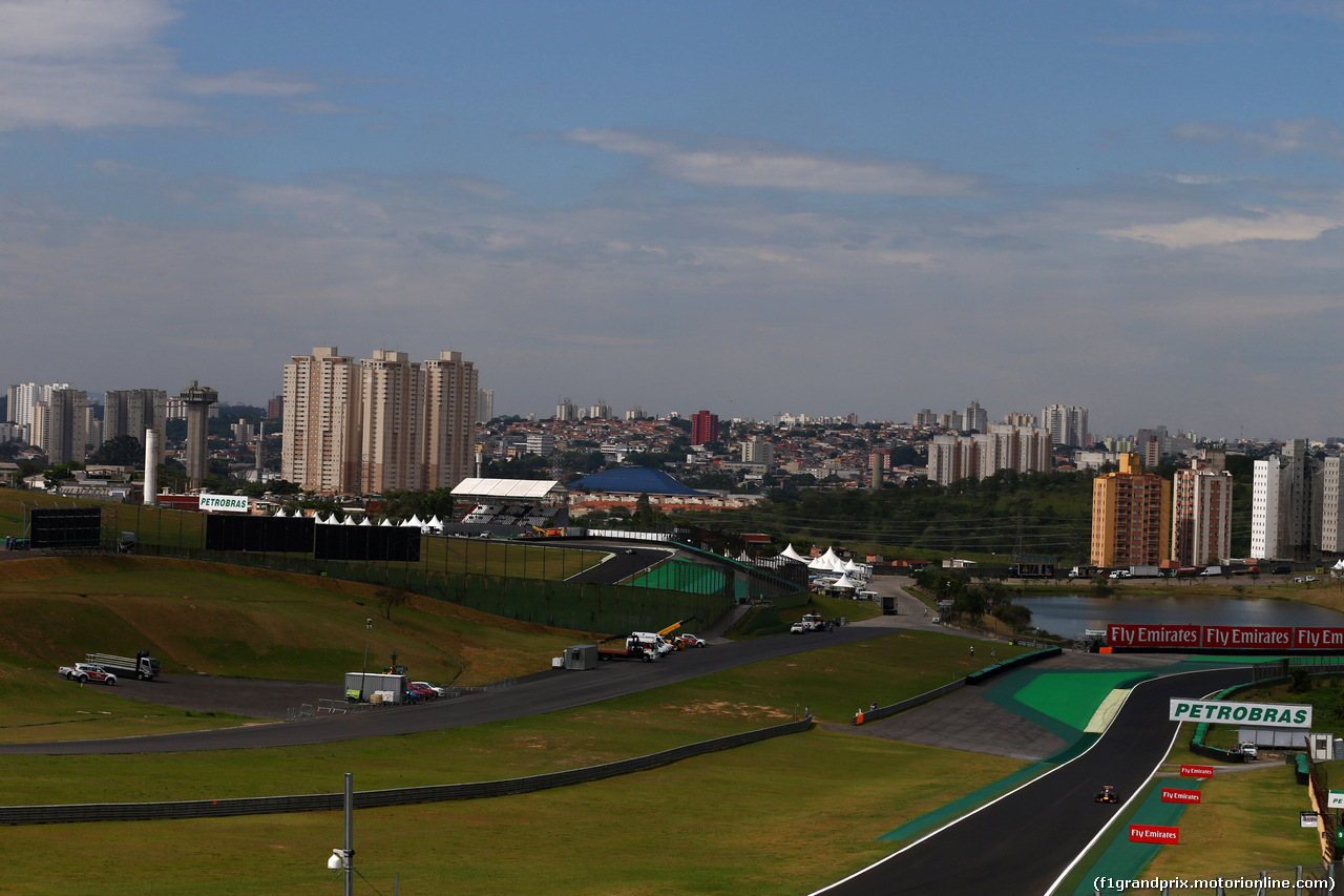 GP BRASILE, 07.11.2014 - Prove Libere 2, Daniel Ricciardo (AUS) Red Bull Racing RB10