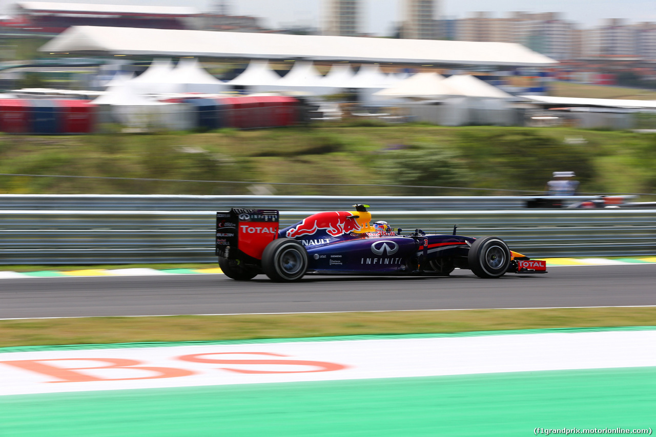 GP BRASILE, 07.11.2014 - Prove Libere 2, Daniel Ricciardo (AUS) Red Bull Racing RB10