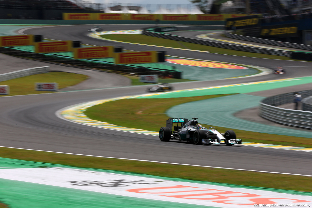 GP BRASILE, 07.11.2014 - Prove Libere 2, Lewis Hamilton (GBR) Mercedes AMG F1 W05