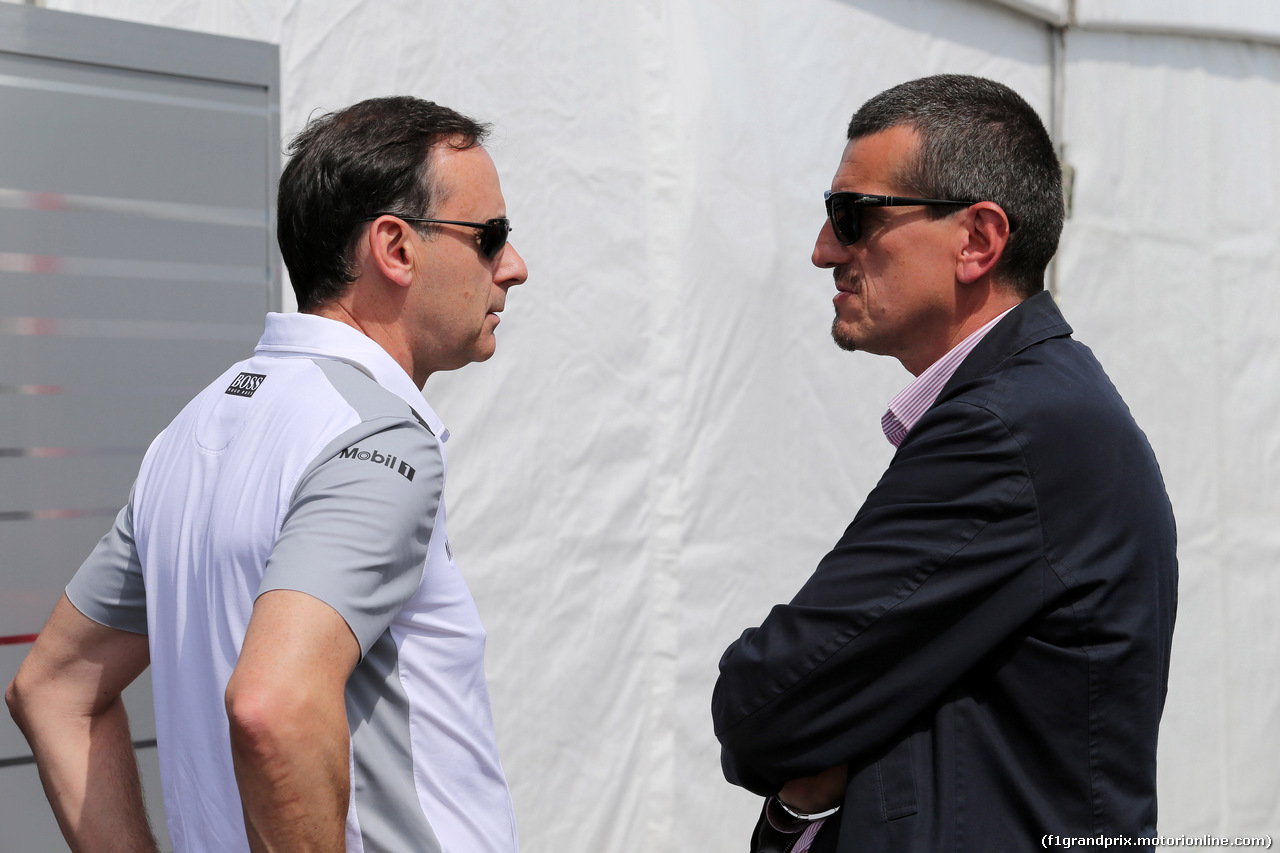 GP CANADA, 08.06.2014- Guenther Steiner (ITA) Haas F1 Team Prinicipal (R)