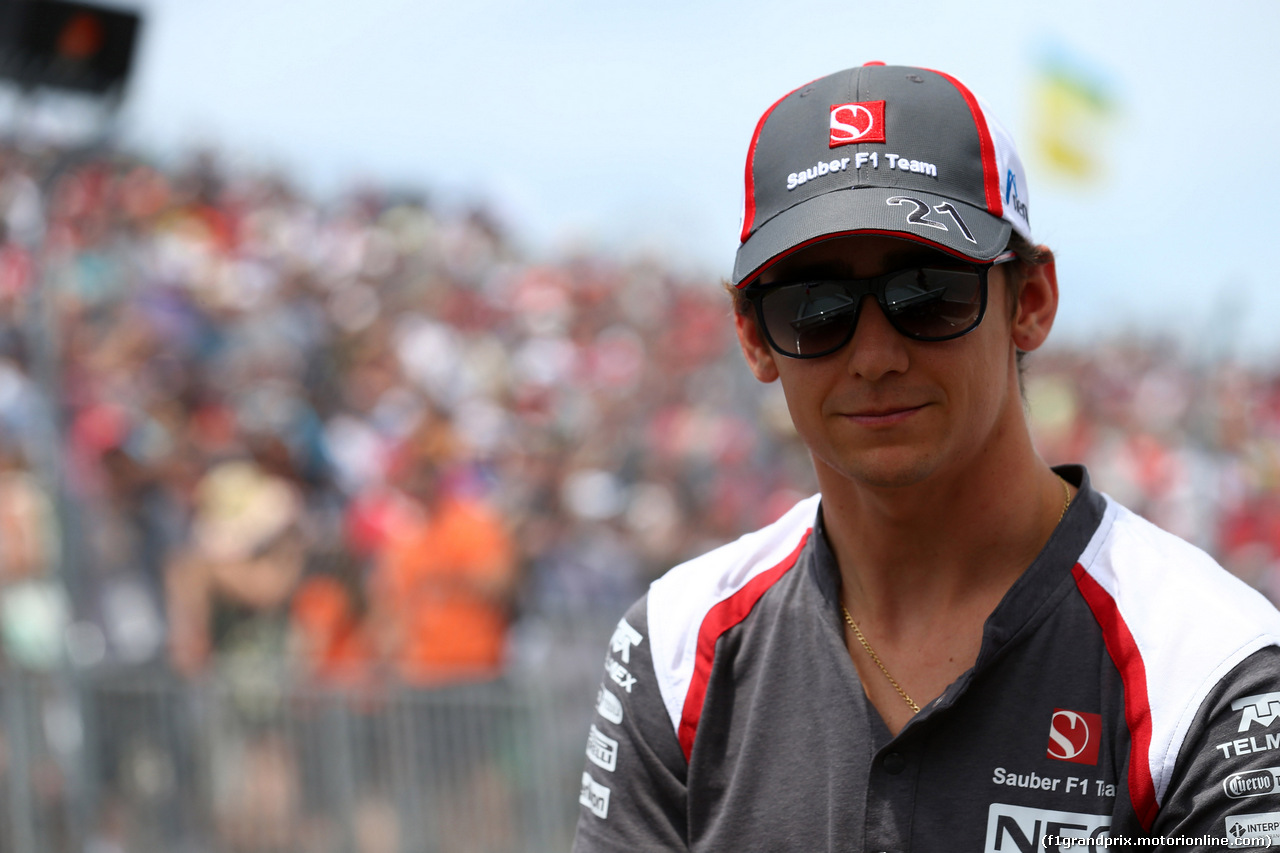 GP CANADA, 08.06.2014- Esteban Gutierrez (MEX), Sauber F1 Team C33 at drivers parade