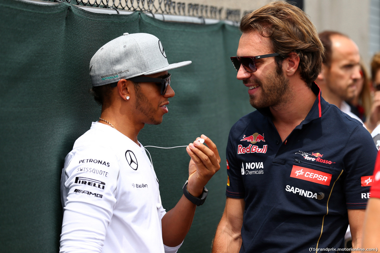 GP CANADA, 08.06.2014- Lewis Hamilton (GBR) Mercedes AMG F1 W05 e Jean-Eric Vergne (FRA) Scuderia Toro Rosso STR9