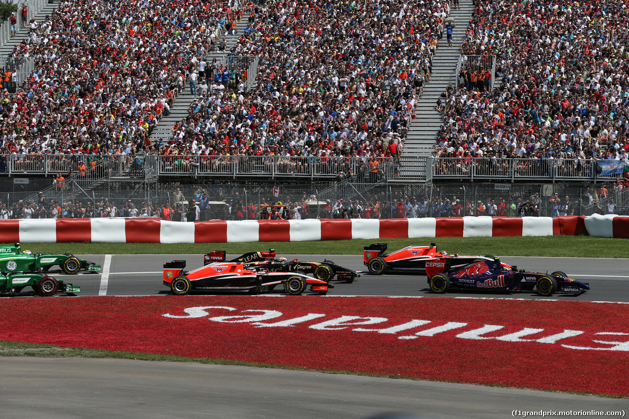 GP CANADA, 08.06.2014- Gara, Max Chilton (GBR), Marussia F1 Team MR03 e Pastor Maldonado (VEN) Lotus F1 Team E22