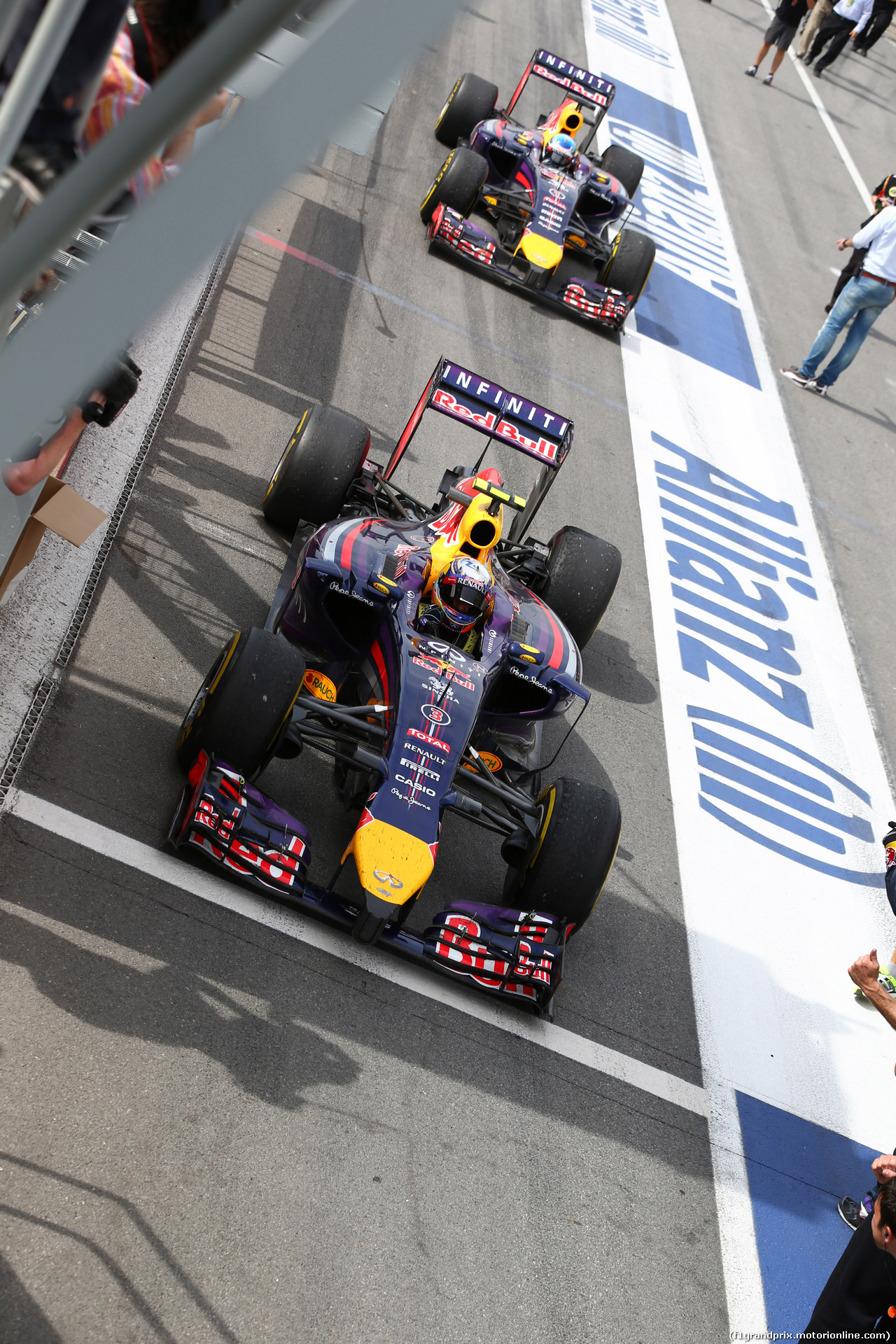 GP CANADA, 08.06.2014- Gara, 1st position Daniel Ricciardo (AUS) Red Bull Racing RB10 e terzo Sebastian Vettel (GER) Red Bull Racing RB10