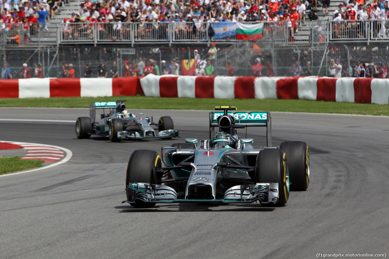 GP CANADA, 08.06.2014- Gara, Nico Rosberg (GER) Mercedes AMG F1 W05 davanti a Lewis Hamilton (GBR) Mercedes AMG F1 W05