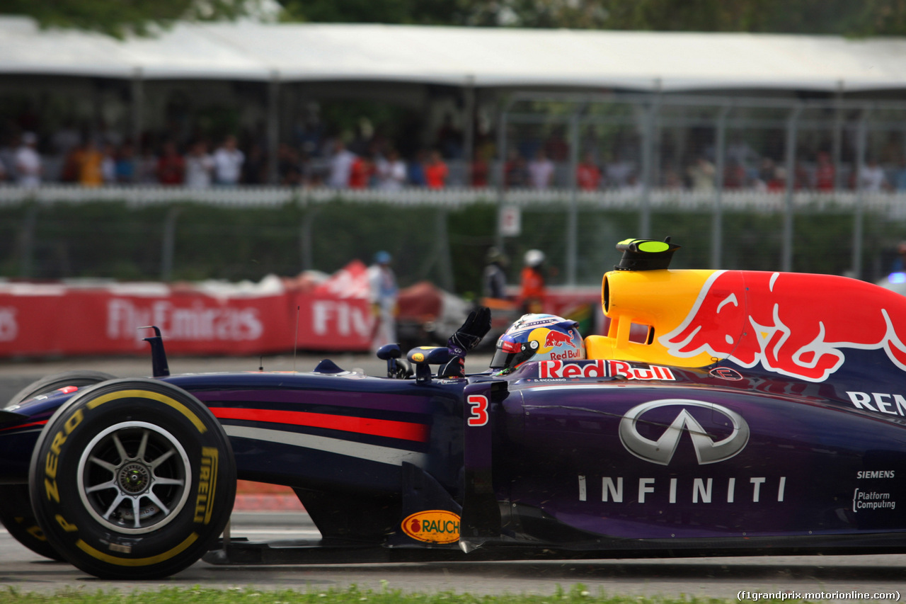 GP CANADA, 08.06.2014- Gara, Daniel Ricciardo (AUS) Red Bull Racing RB10 celebrates his victory