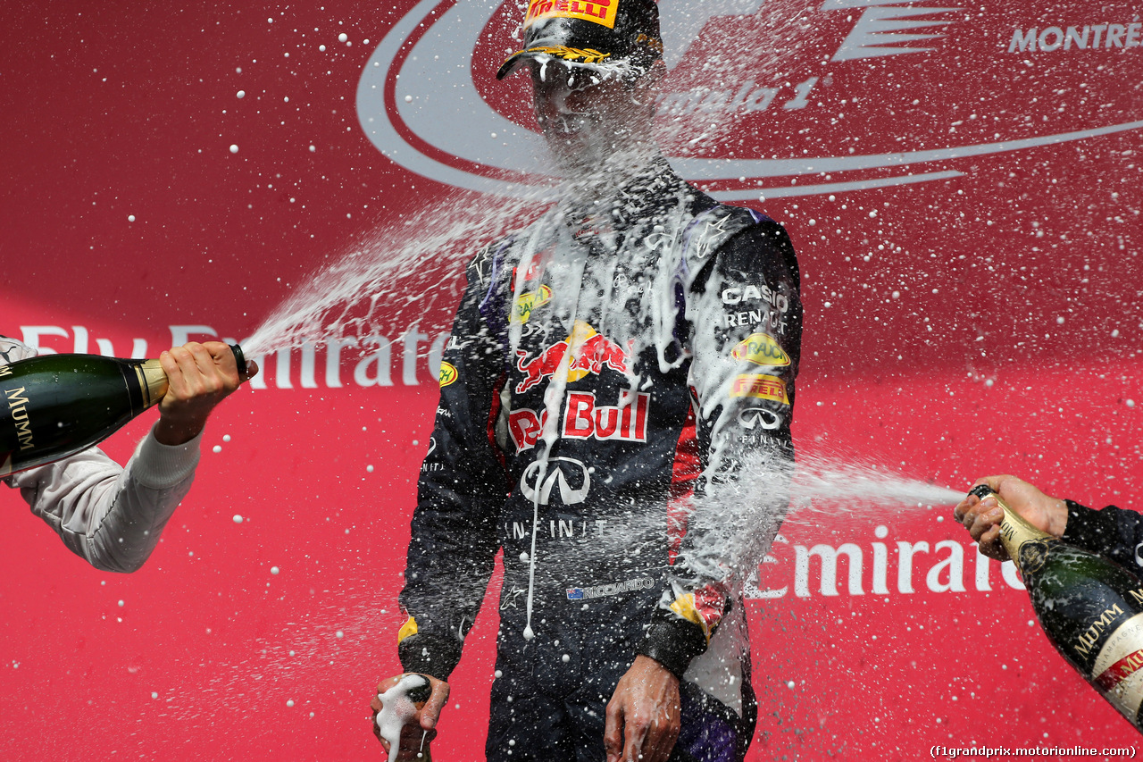 GP CANADA, 08.06.2014- Gara, 1st position Daniel Ricciardo (AUS) Red Bull Racing RB10, secondo Nico Rosberg (GER) Mercedes AMG F1 W05 e terzo Sebastian Vettel (GER) Red Bull Racing RB10