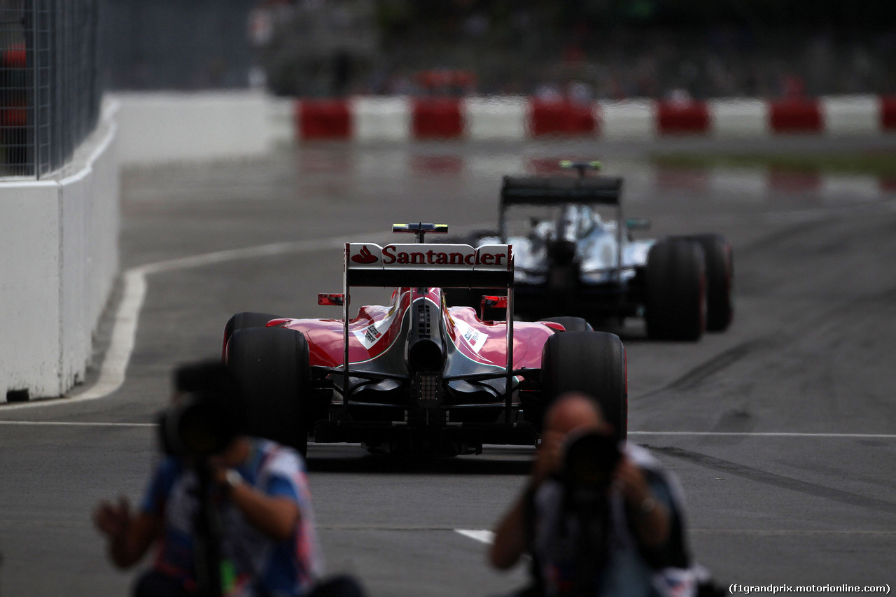 GP CANADA, 06.06.2014- Prove Libere 2, Kimi Raikkonen (FIN) Ferrari F14-T e photographers