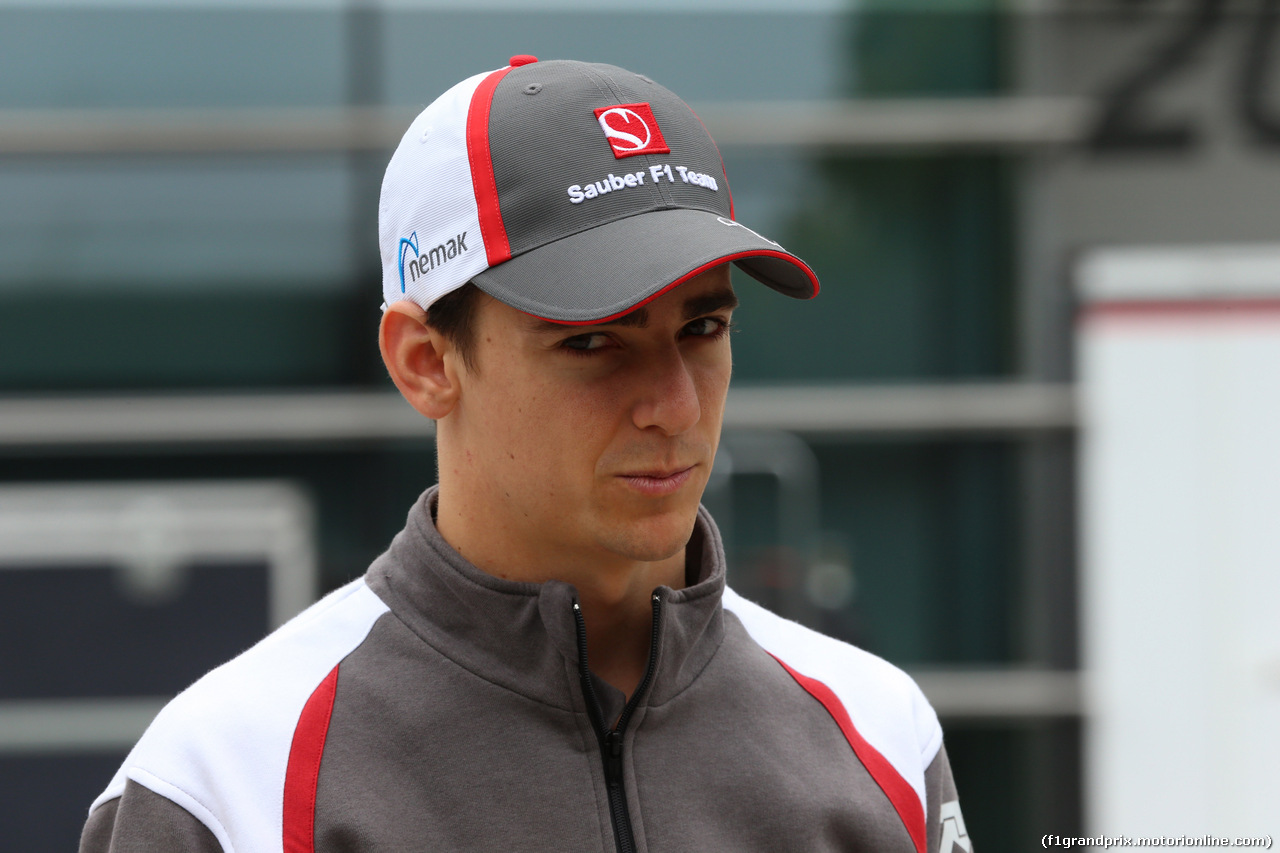 GP CINA, 20.04.2014- Esteban Gutierrez (MEX) Sauber F1 Team C33