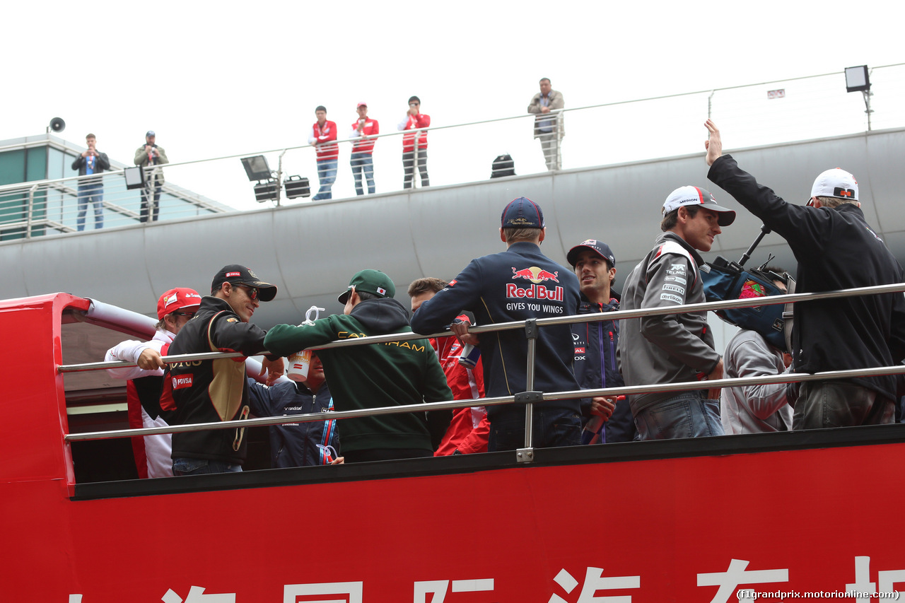 GP CINA, 20.04.2014- Drivers parade, Atmosphere