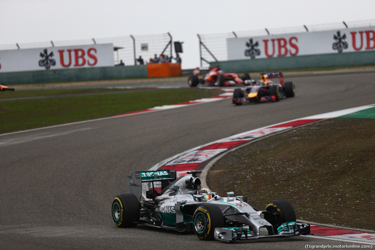 GP CINA, 20.04.2014- Gara, Lewis Hamilton (GBR) Mercedes AMG F1 W05