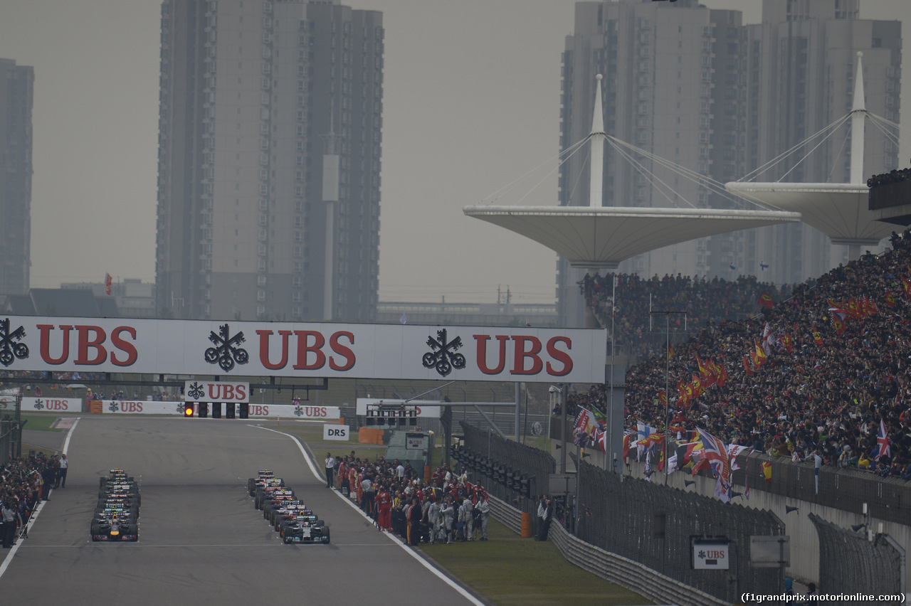GP CINA, 20.04.2014- The Start of the race
