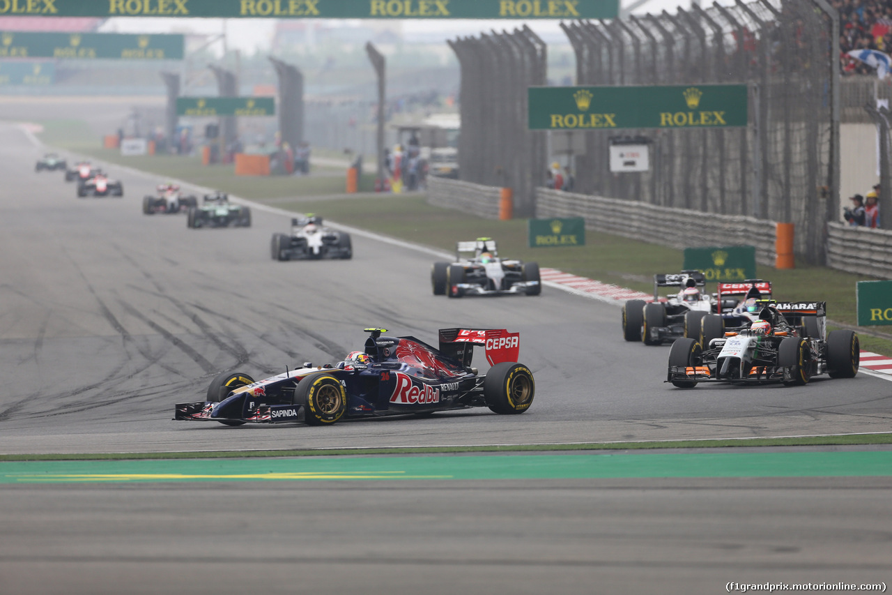 GP CINA, 20.04.2014- Gara, Daniil Kvyat (RUS) Scuderia Toro Rosso STR9