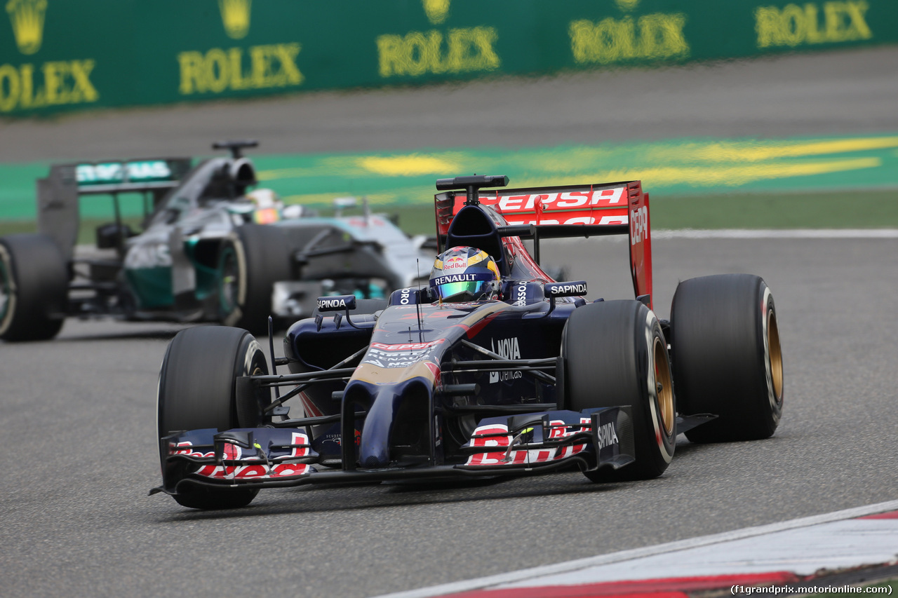 GP CINA, 20.04.2014- Gara, Jean-Eric Vergne (FRA) Scuderia Toro Rosso STR9
