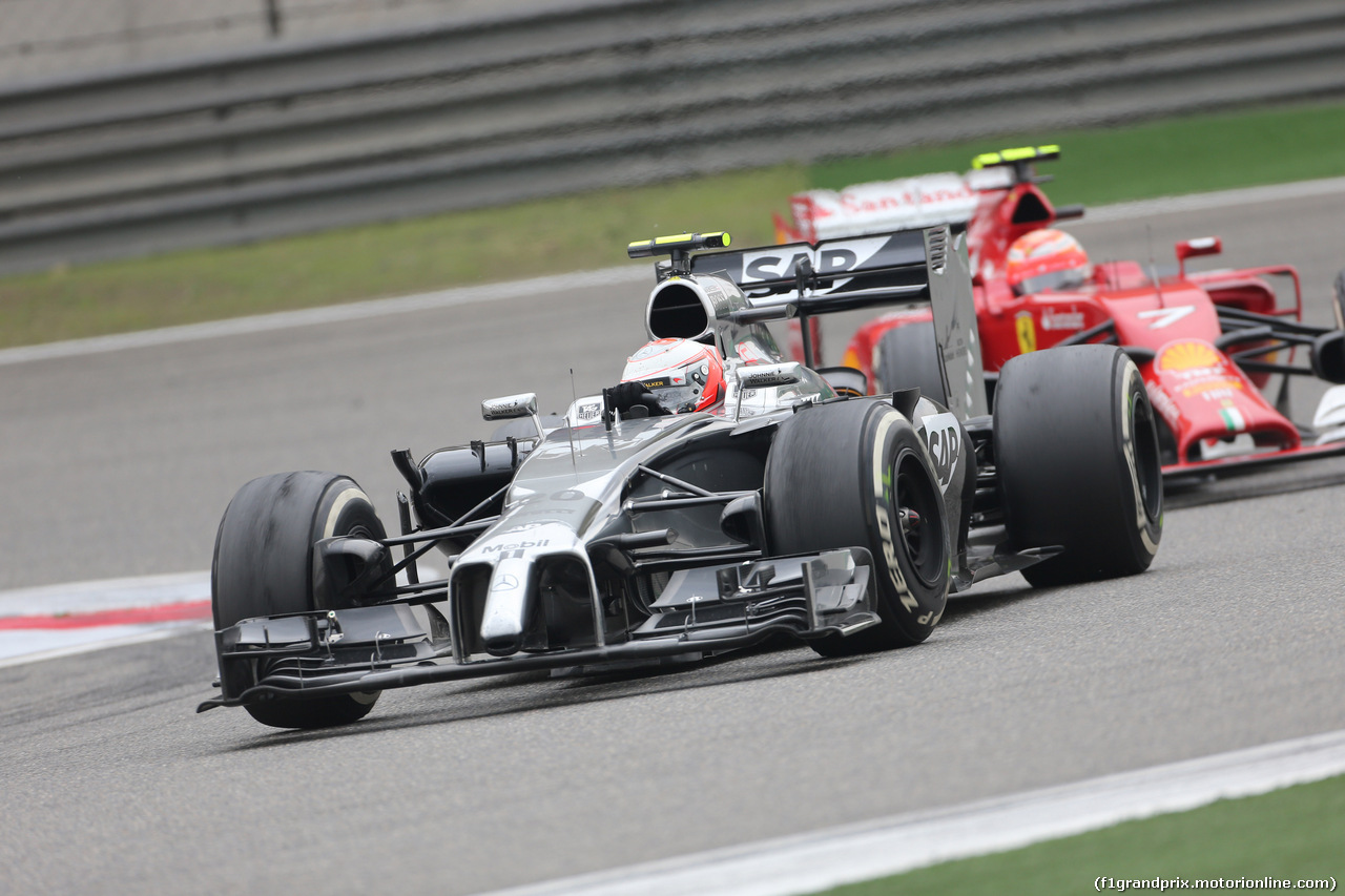 GP CINA, 20.04.2014- Gara, Kevin Magnussen (DEN) McLaren Mercedes MP4-29