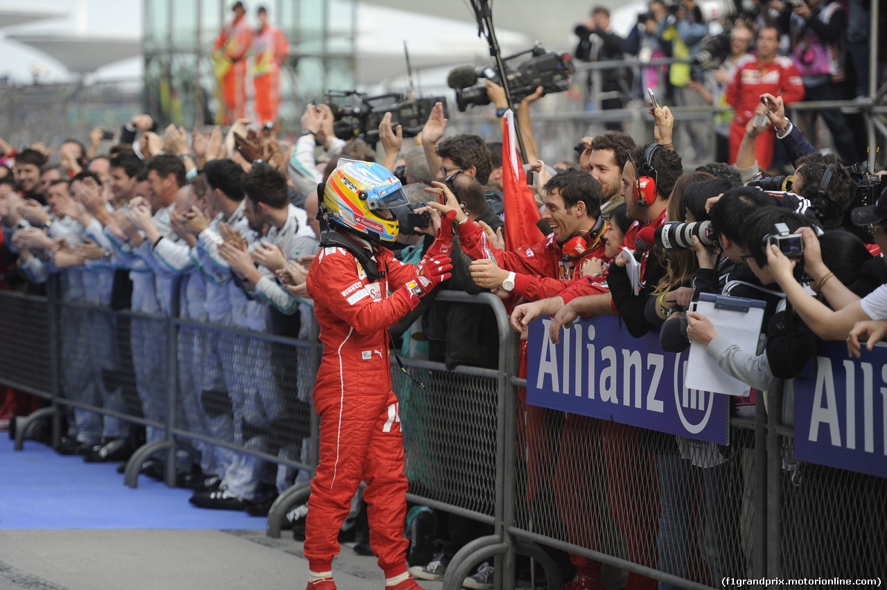 GP CINA, 20.04.2014- Fernando Alonso (ESP) Ferrari F14T celebrate his 3rd place in parc fermee