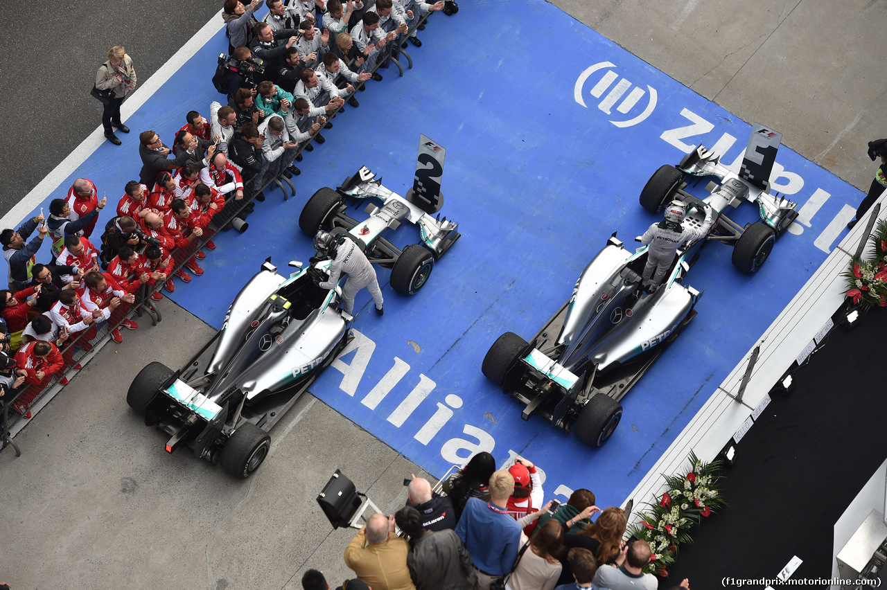 GP CINA, 20.04.2014- Lewis Hamilton (GBR) Mercedes AMG F1 W05 celebration in parc fermee