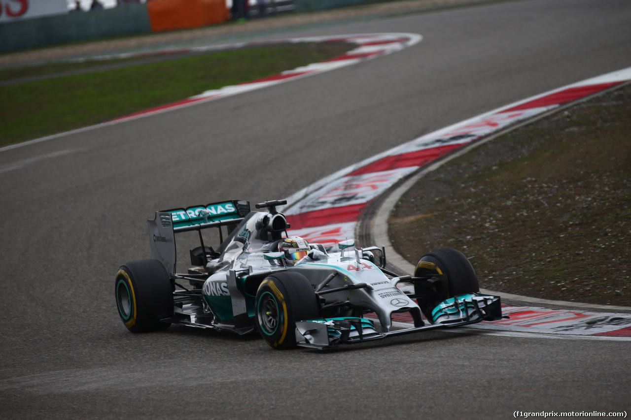 GP CINA, 20.04.2014- Gara, Lewis Hamilton (GBR) Mercedes AMG F1 W05