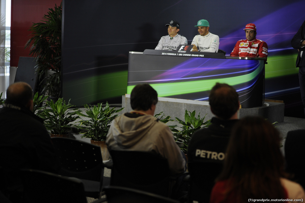 GP CINA, 20.04.2014- After Gara Press Conference, Lewis Hamilton (GBR) Mercedes AMG F1 W05, Nico Rosberg (GER) Mercedes AMG F1 W05 e Fernando Alonso (ESP) Ferrari F14T