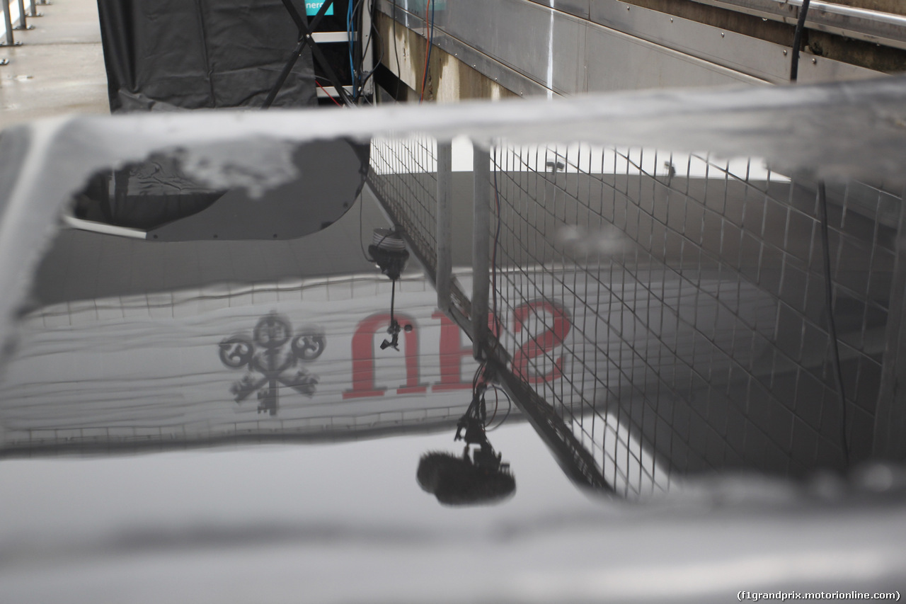 GP CINA, 17.04.2014- The main straight bridge reflected in the water