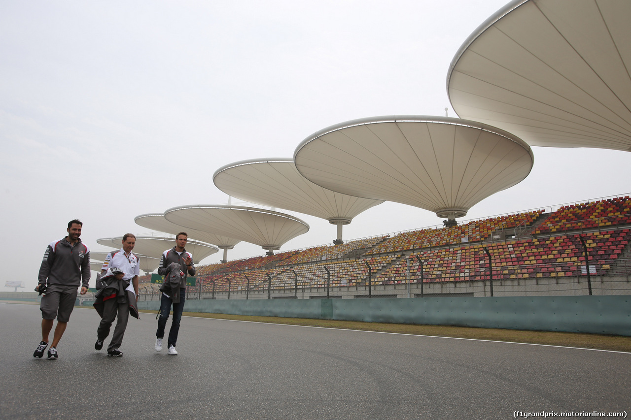 GP CINA, 17.04.2014- Giedo Van der Garde (NED), Sauber C33 3rd driver