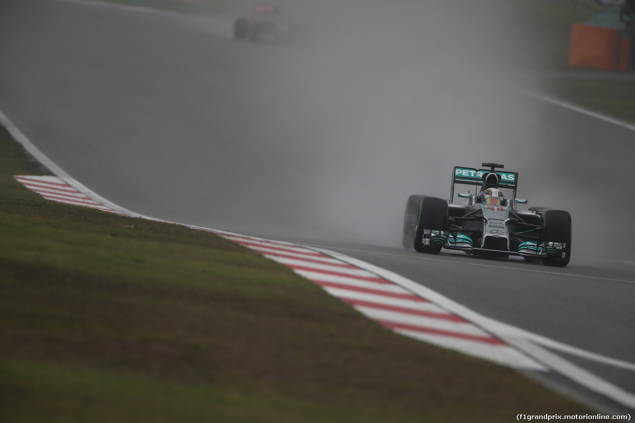 GP CINA, 19.04.2014- Prove Libere 3, Lewis Hamilton (GBR) Mercedes AMG F1 W05