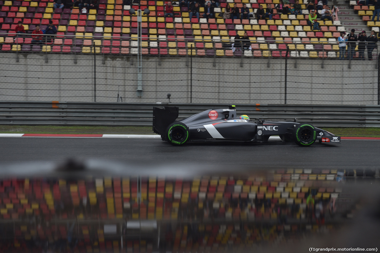 GP CINA, 19.04.2014- Prove Libere 3, Esteban Gutierrez (MEX) Sauber F1 Team C33
