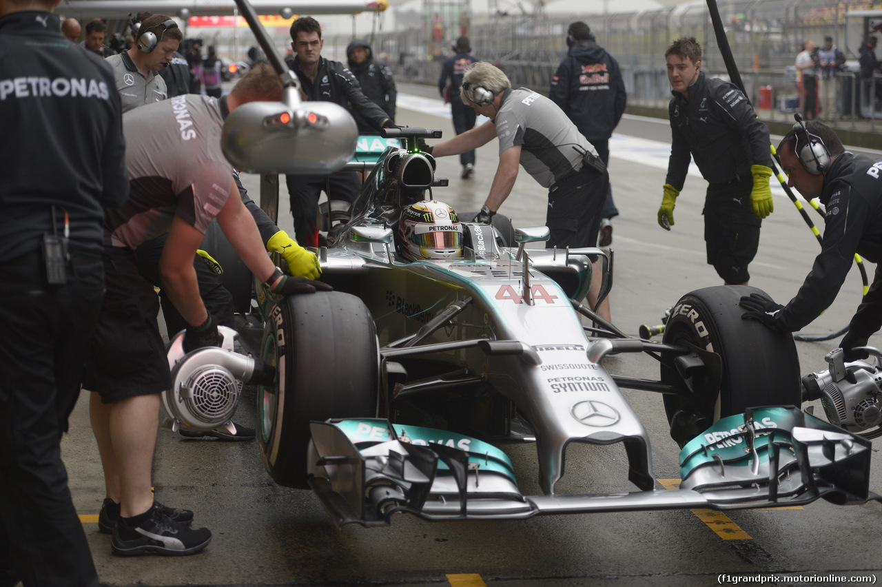 GP CINA, 19.04.2014- Prove Libere 3, Lewis Hamilton (GBR) Mercedes AMG F1 W05