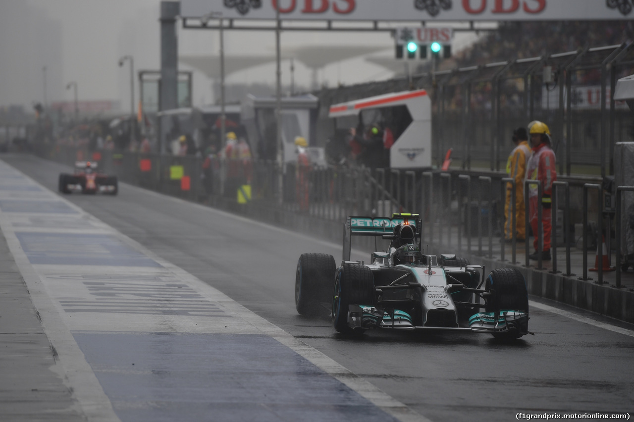 GP CINA, 19.04.2014- Qualifiche, Nico Rosberg (GER) Mercedes AMG F1 W05