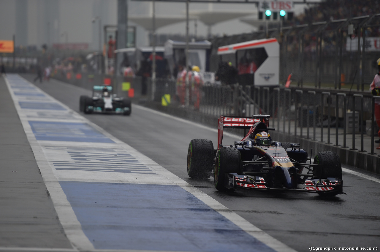 GP CINA, 19.04.2014- Qualifiche, Jean-Eric Vergne (FRA) Scuderia Toro Rosso STR9