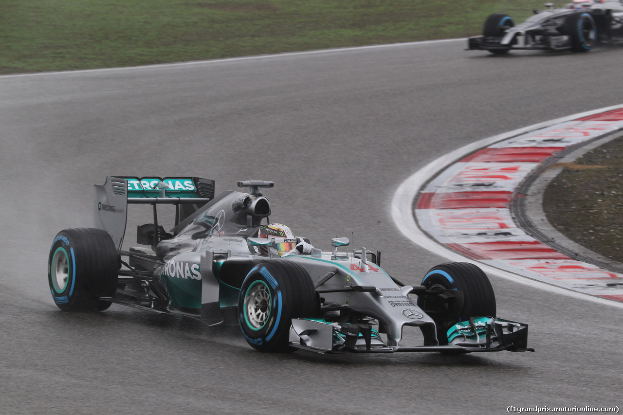 GP CINA, 19.04.2014- Qualifiche, Lewis Hamilton (GBR) Mercedes AMG F1 W05