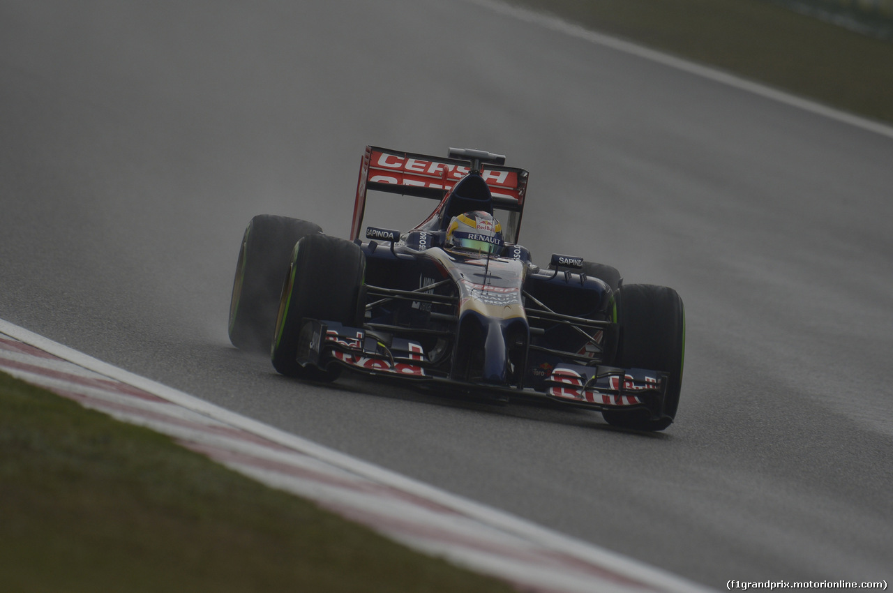GP CINA, 19.04.2014- Qualifiche, Jean-Eric Vergne (FRA) Scuderia Toro Rosso STR9