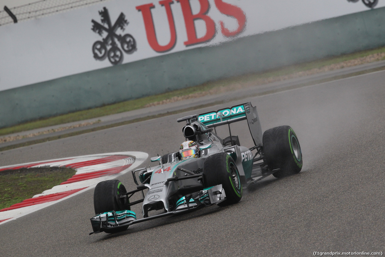 GP CINA, 19.04.2014- Qualifiche, Lewis Hamilton (GBR) Mercedes AMG F1 W05