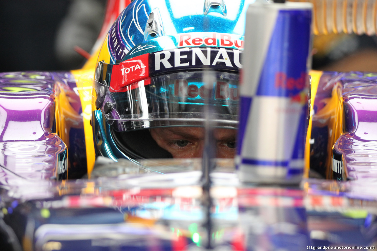 GP CINA, 18.04.2014- Prove Libere 2, Sebastian Vettel (GER) Infiniti Red Bull Racing RB10