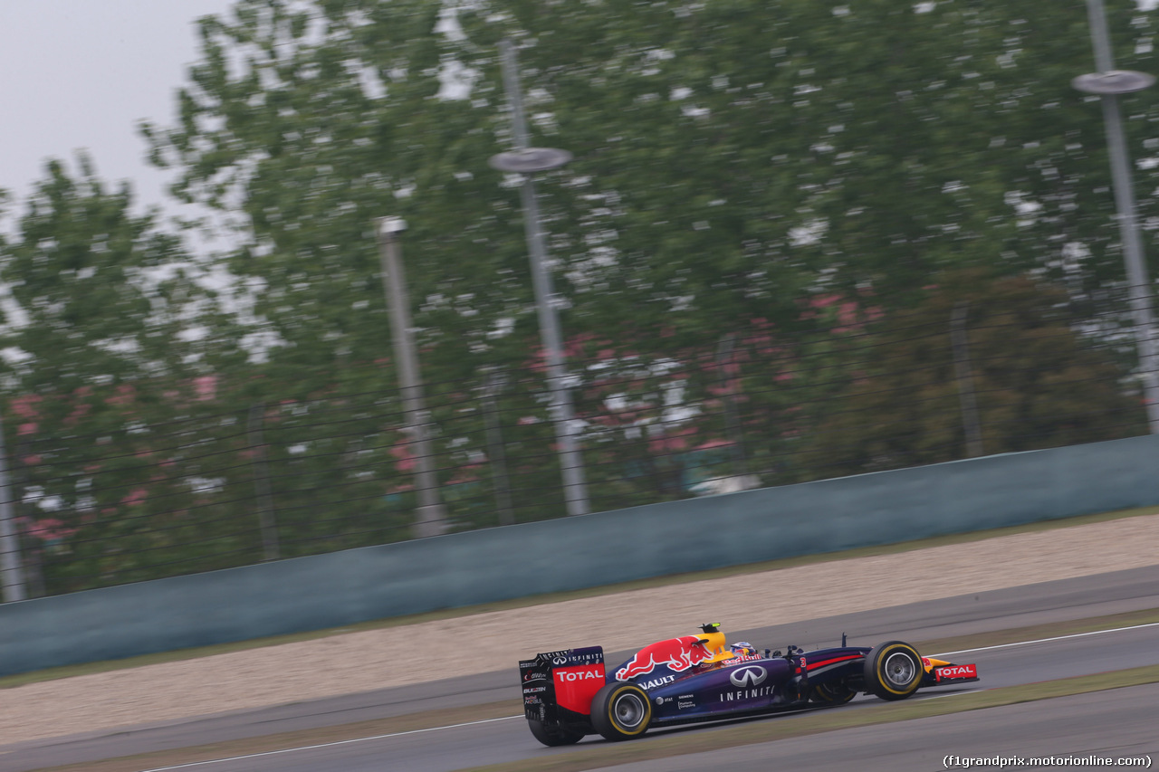 GP CINA, 18.04.2014- Prove Libere 2, Daniel Ricciardo (AUS) Infiniti Red Bull Racing RB10