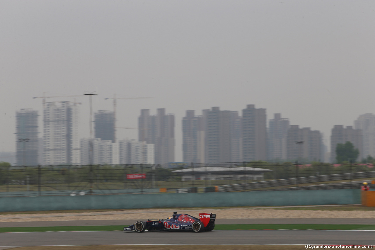 GP CINA, 18.04.2014- Prove Libere 2, Jean-Eric Vergne (FRA) Scuderia Toro Rosso STR9