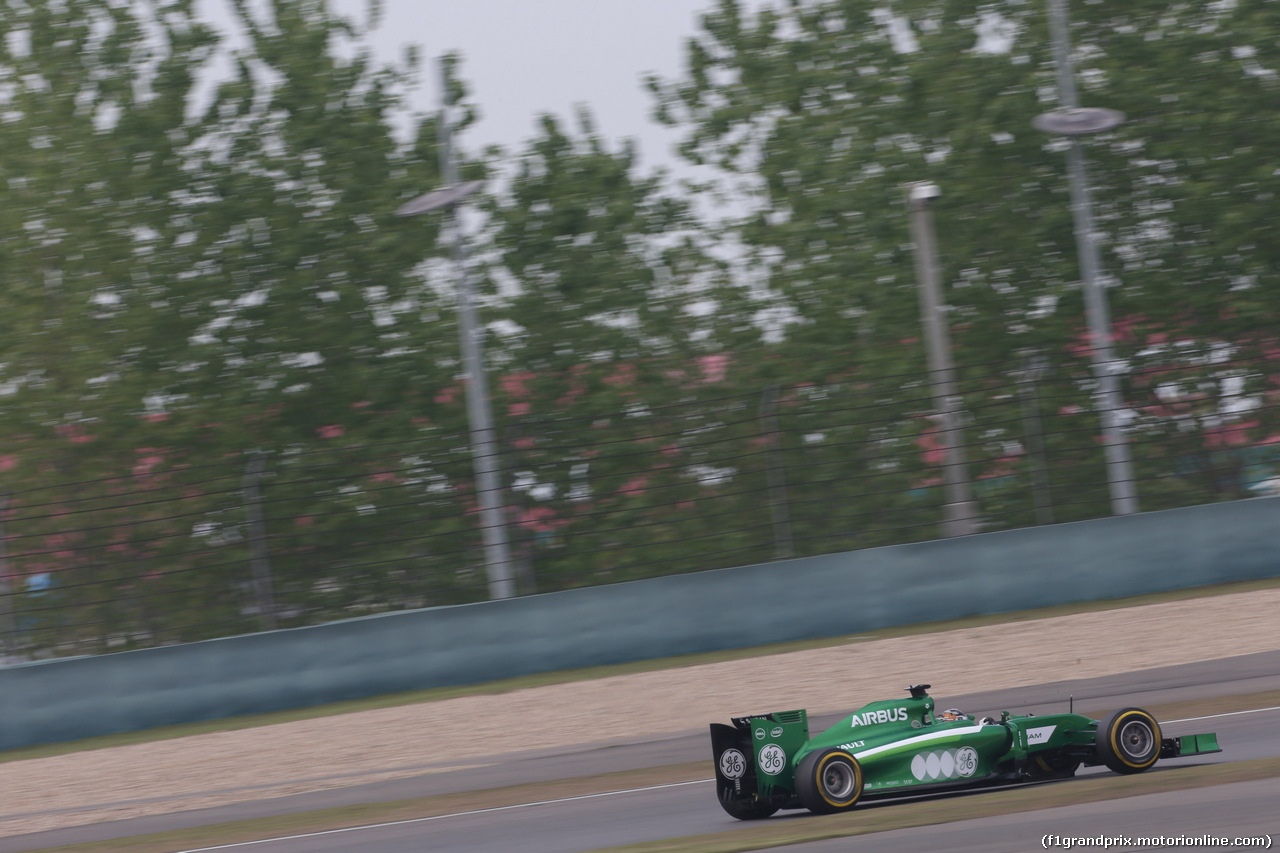 GP CINA, 18.04.2014- Prove Libere 2, Kamui Kobayashi (JPN) Caterham F1 Team CT05