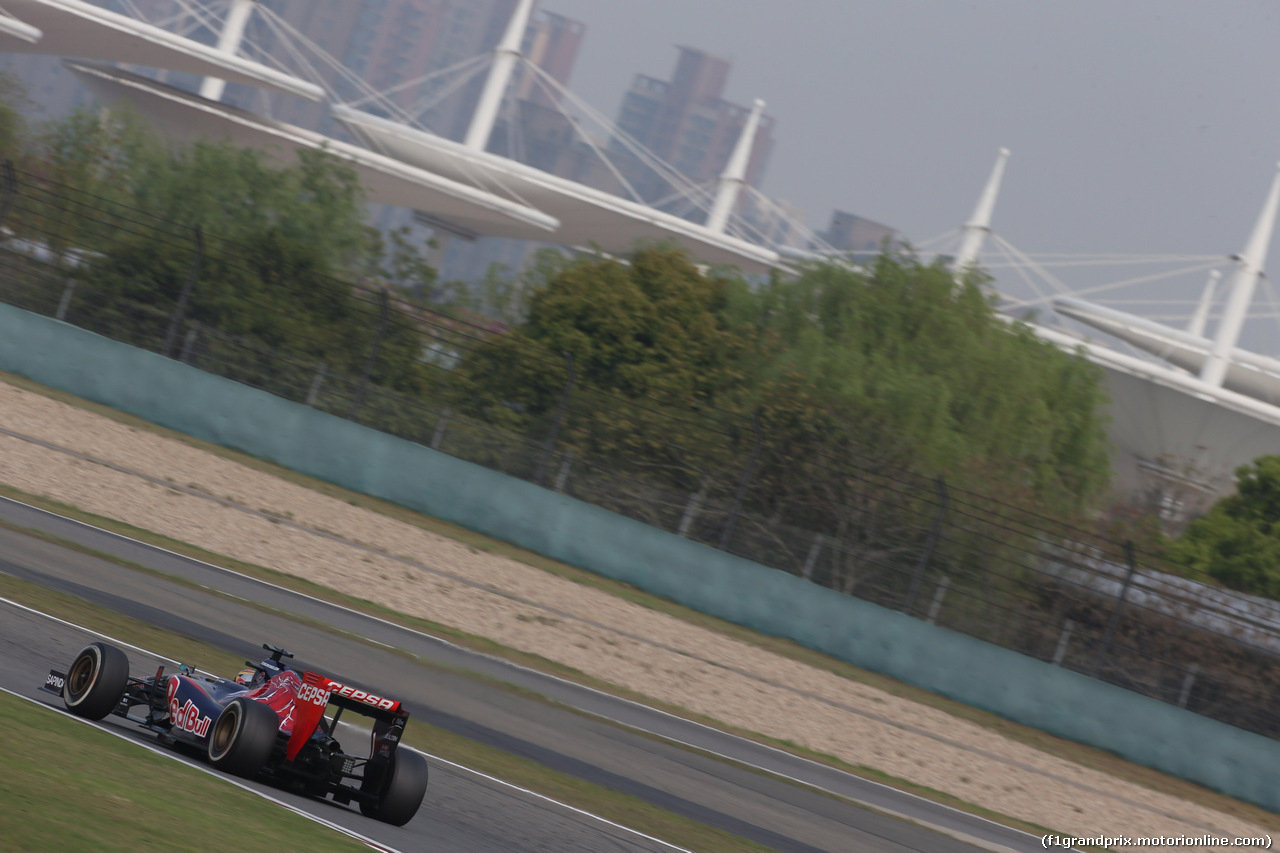 GP CINA, 18.04.2014- Prove Libere 2, Jean-Eric Vergne (FRA) Scuderia Toro Rosso STR9