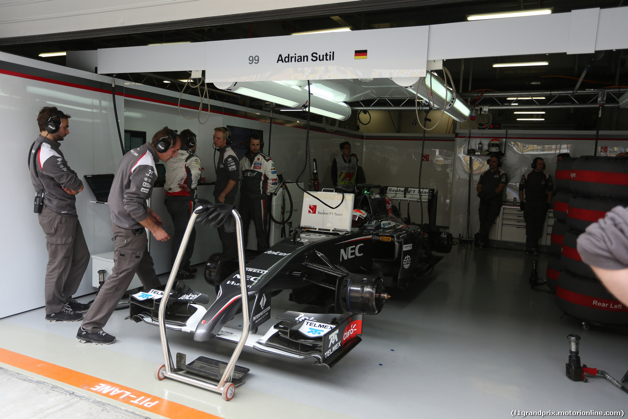 GP CINA, 18.04.2014- Prove Libere 2, Adrian Sutil (GER) Sauber F1 Team C33