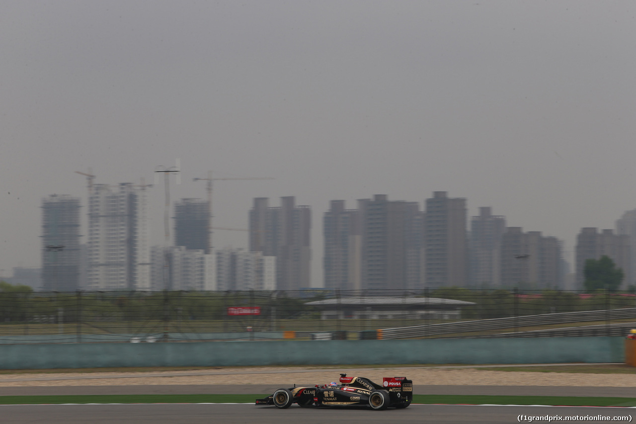 GP CINA, 18.04.2014- Prove Libere 2, Romain Grosjean (FRA) Lotus F1 Team E22
