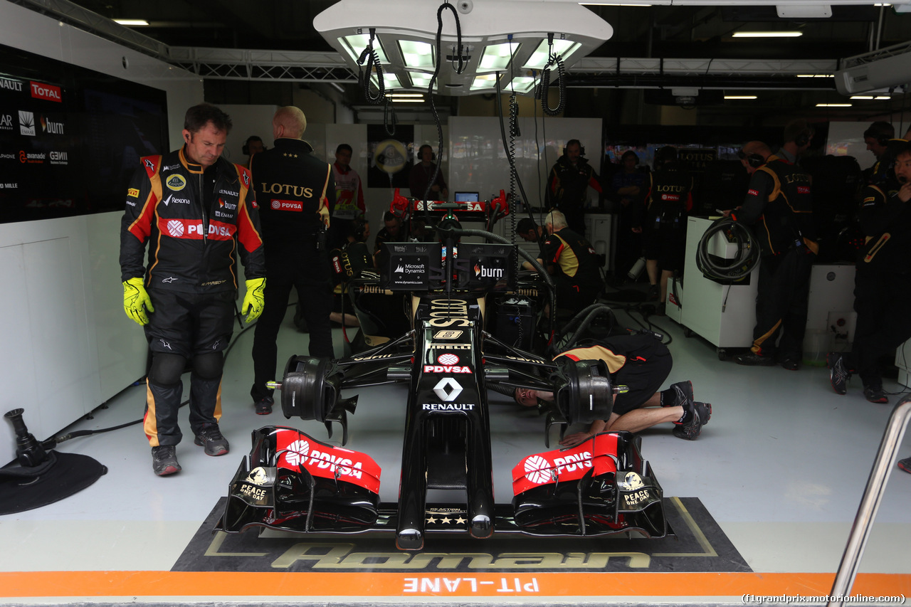 GP CINA, 18.04.2014- Prove Libere 2, Romain Grosjean (FRA) Lotus F1 Team E22