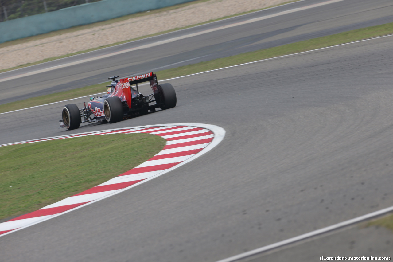 GP CINA, 18.04.2014- Prove Libere 2, Jean-Eric Vergne (FRA) Scuderia Toro Rosso STR9