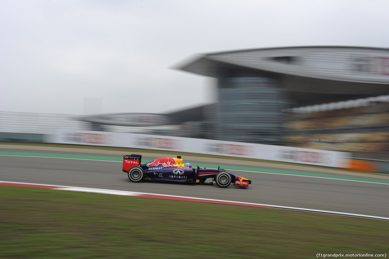 GP CINA, 18.04.2014- Prove Libere 2, Sebastian Vettel (GER) Infiniti Red Bull Racing RB10