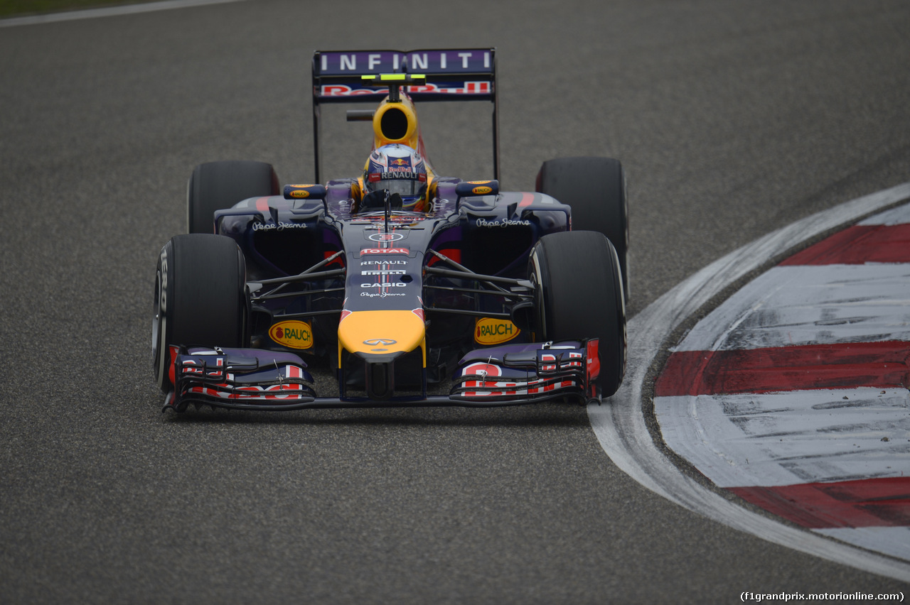 GP CINA, 18.04.2014- Prove Libere 2, Daniel Ricciardo (AUS) Infiniti Red Bull Racing RB10