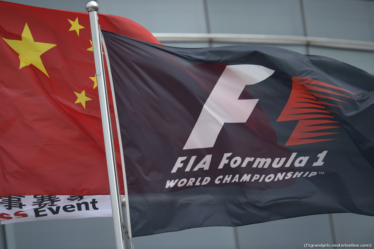 GP CINA, 18.04.2014- Flags